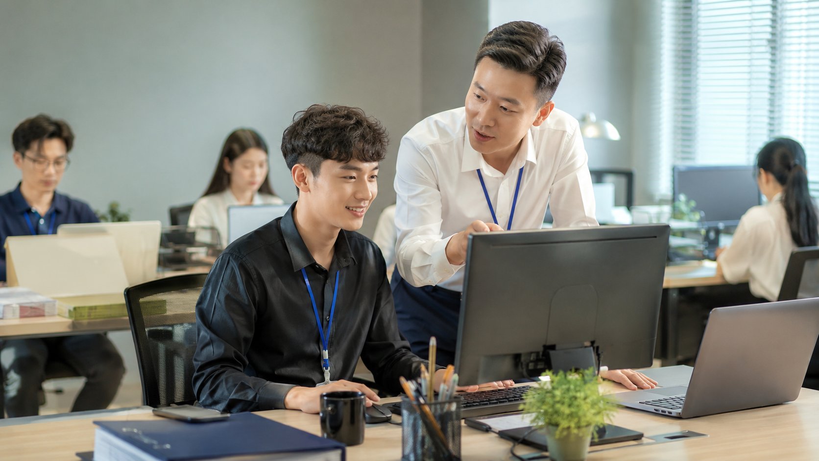 Muốn làm công việc văn phòng nên học ngành gì?